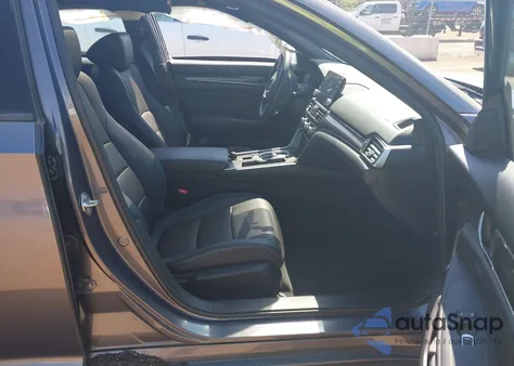 2018 Honda Accord Sport из США, поврежденный, VIN 1HGCV2F33JA052750